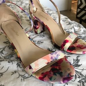 Chunky Floral Print Low Heel Sandal